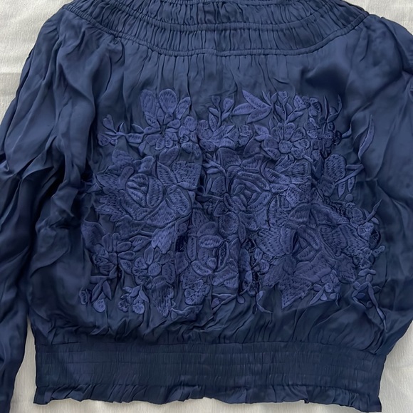 Anthopologie Off the shoulder flower jacket - Picture 4 of 7